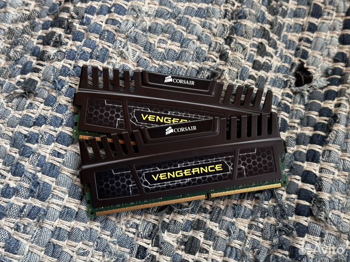 Озу Corsair DDR3 1866Mhz 2x4GB (8GB)