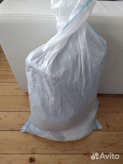 Продам вещи женские в мешке 49 шт