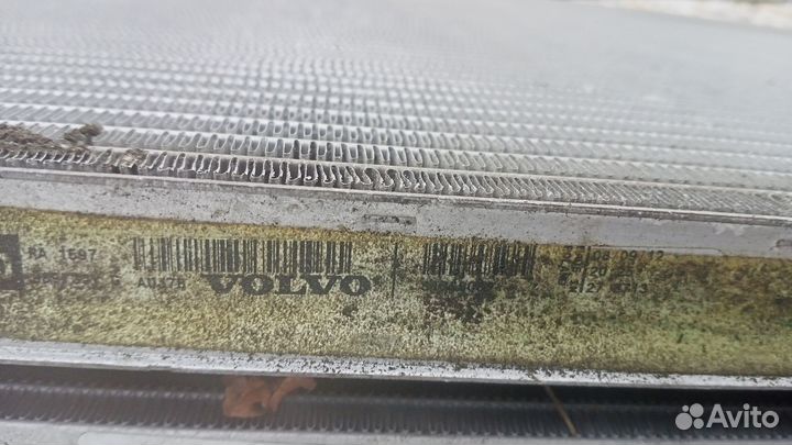 Радиатор охлаждения volvo XC70 XC60 S80 S60