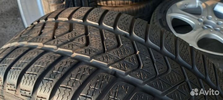 Pirelli Winter Sottozero 3 225/45 R18 95H