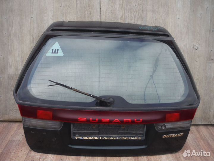 Крышка багажника №98 Subaru Outback B11 1996