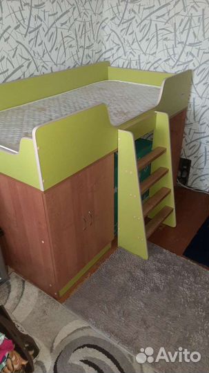 Кровать чердак