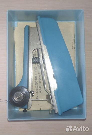 Швейная машинка ручная мини СССР