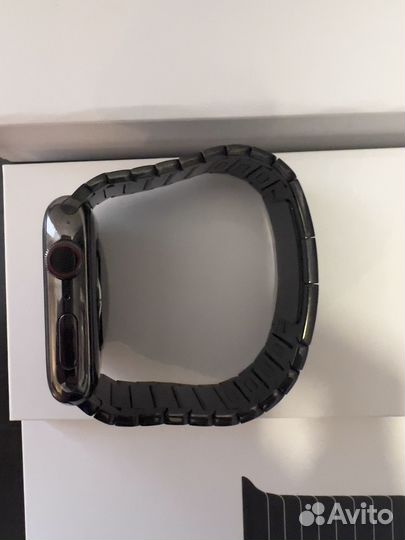 Apple watch 8 graphite stainless steel case 45 mm