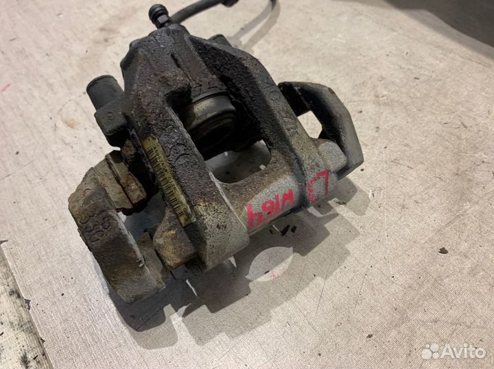 Суппорт тормозной задний левый Mercedes Ml350 W164