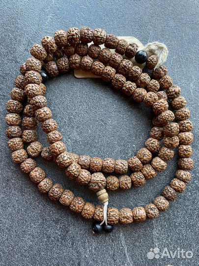 Четки из семян рудракши