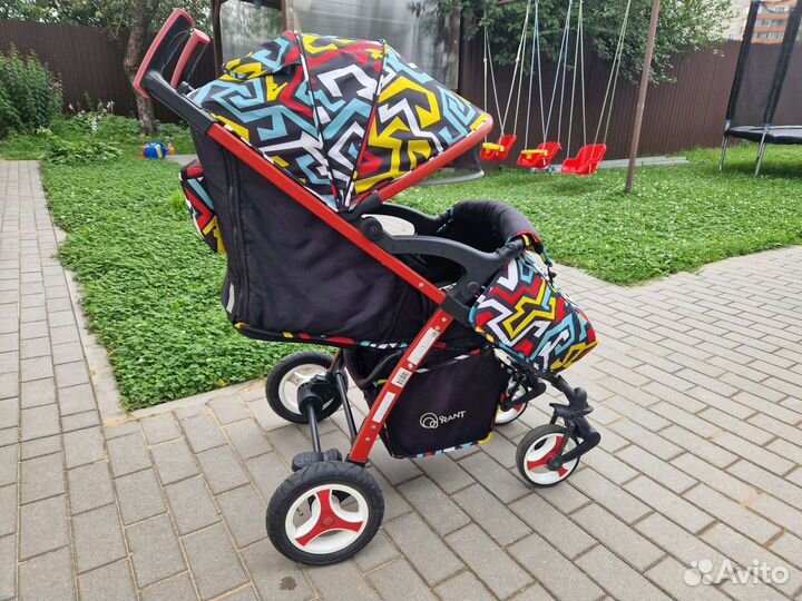 Прогулочная коляска