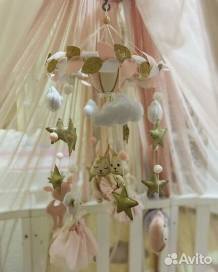 Мобиль на кроватку из фетра с подсветкой