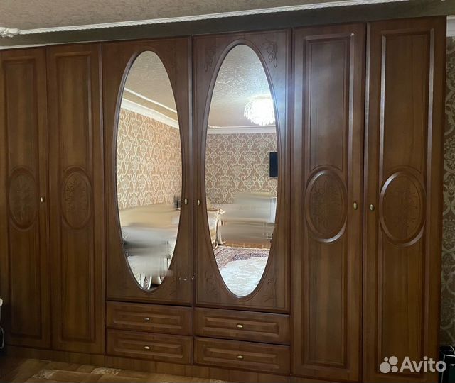 Шифонеры и шкафы бу