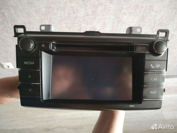 Продам магнитолу рав4