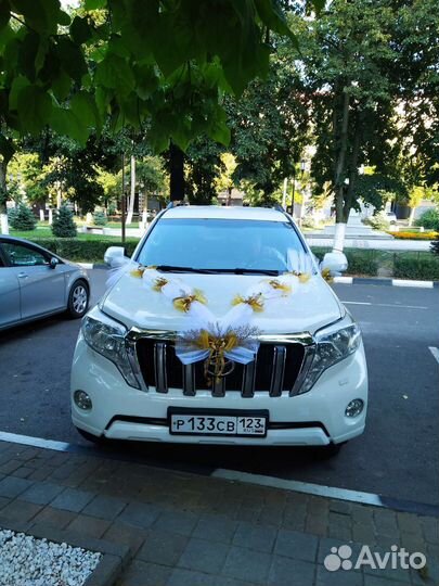 Прокат свадебных украшений на втомобиль