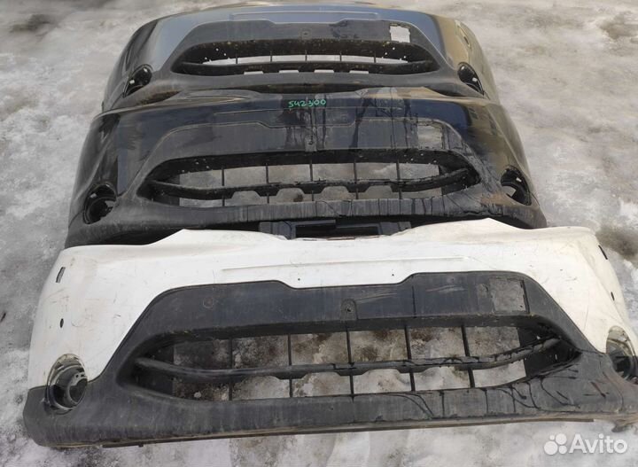 Бампер передний Nissan Qashqai J11 белый чёрный