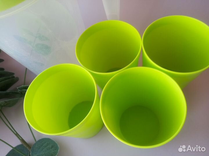 Кувшин со стаканами 4 шт пластик