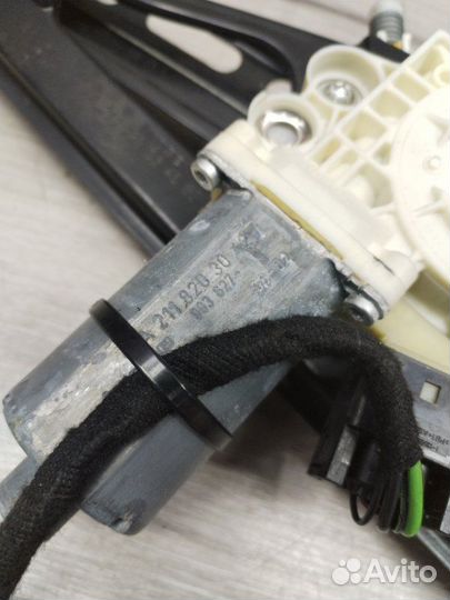 Стеклоподъемник передний правый Mercedes E-Class