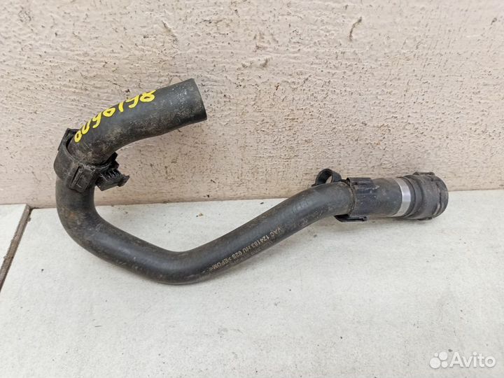 Патрубок системы охлаждения