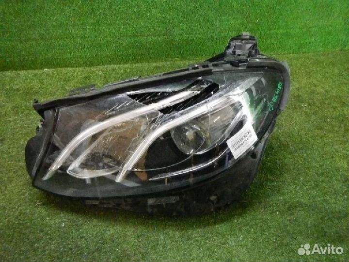 Фара левая Mercedes-Benz E-Class