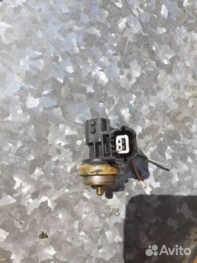 Датчик температуры охлаждающей жидкости