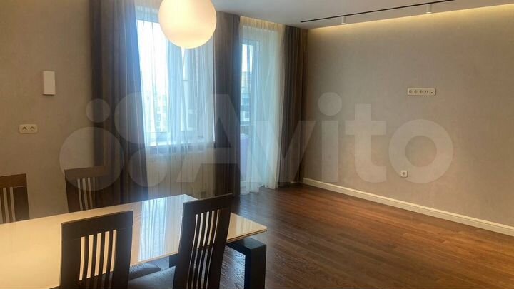 2-к. квартира, 77,1 м², 11/28 эт.