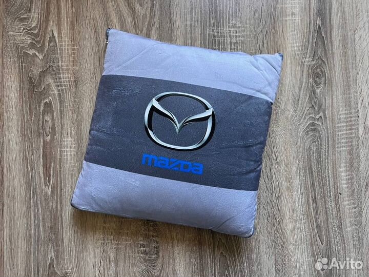 Декоративная подушка плед Mazda авто