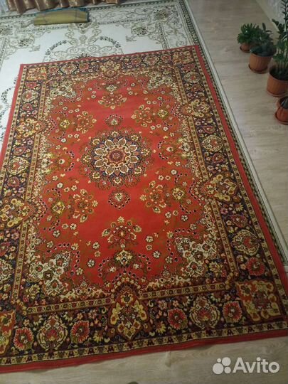 Ковер бу шерстяной чистый