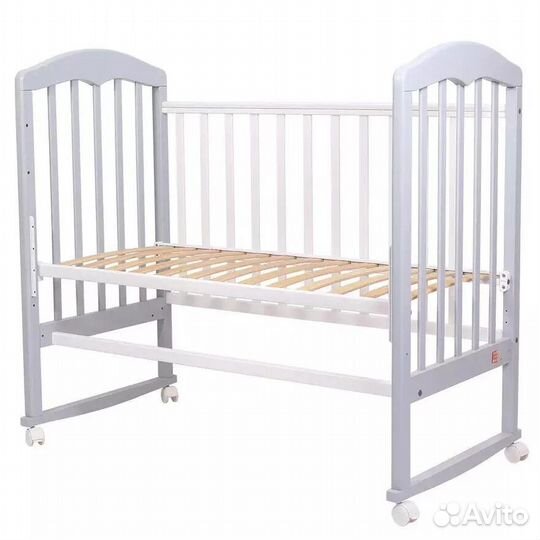Кроватка-качалка с колесами