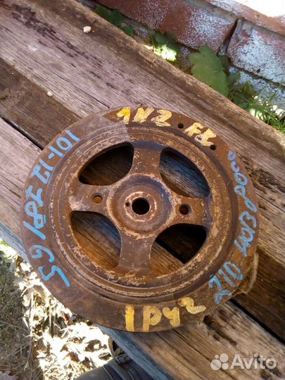 Шкив коленвала Тойота Функарго