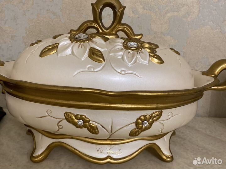 Итальянская бонбоньерка из керамики