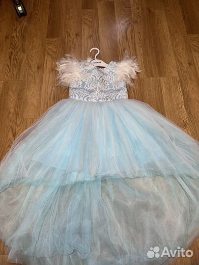 Платье на выпускной или праздник