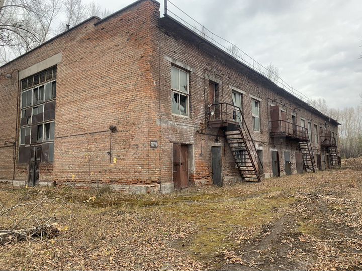 Здание, 1516.8 м²