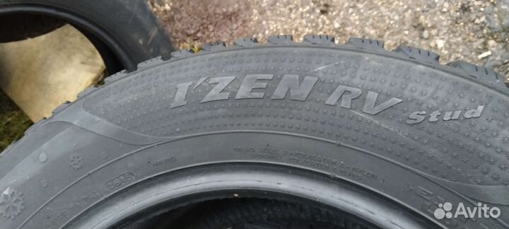 Kumho I'Zen RV Stud KC16 255/55 R18 109T