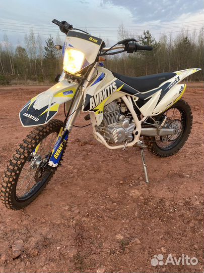 Avantis FX 250 LUX (птс, 21 л.с)