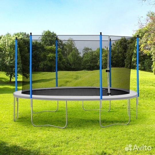 Батут с защитной сеткой