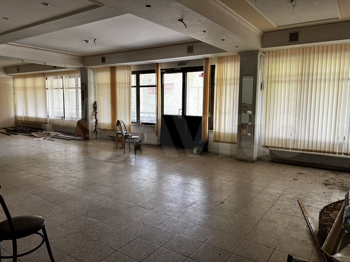 Торговая площадь, 244 м²