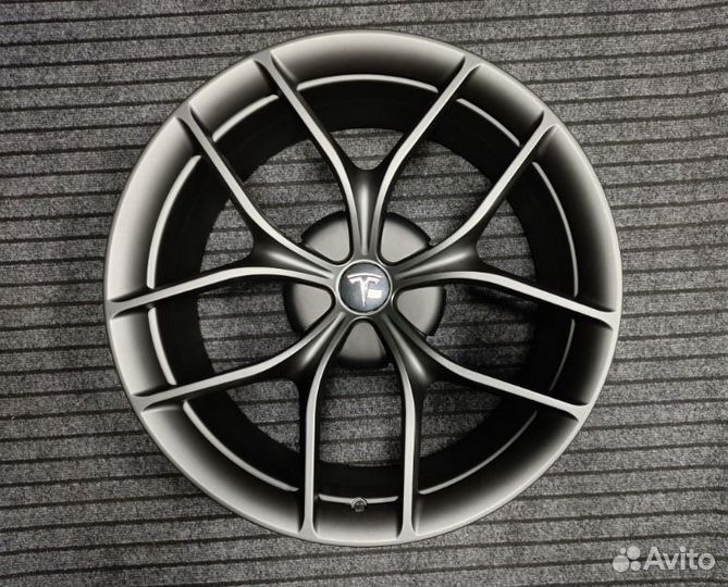 Кованые диски Tesla S Plaid Zero Z r20