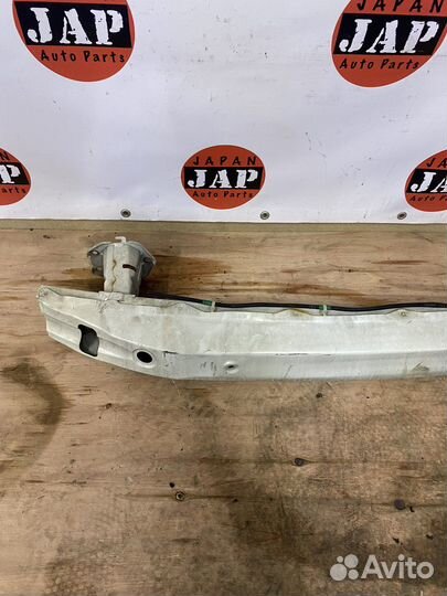 Усилитель бампера передний Honda Civic 8 FD1