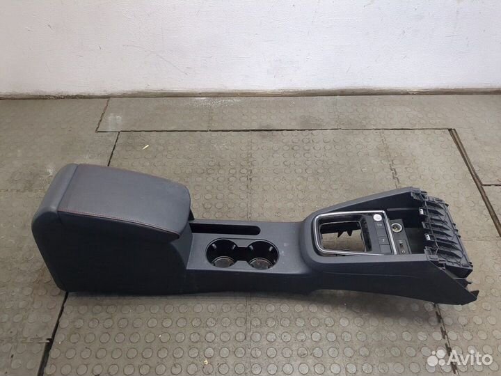 Консоль салона Volkswagen Jetta 6, 2016
