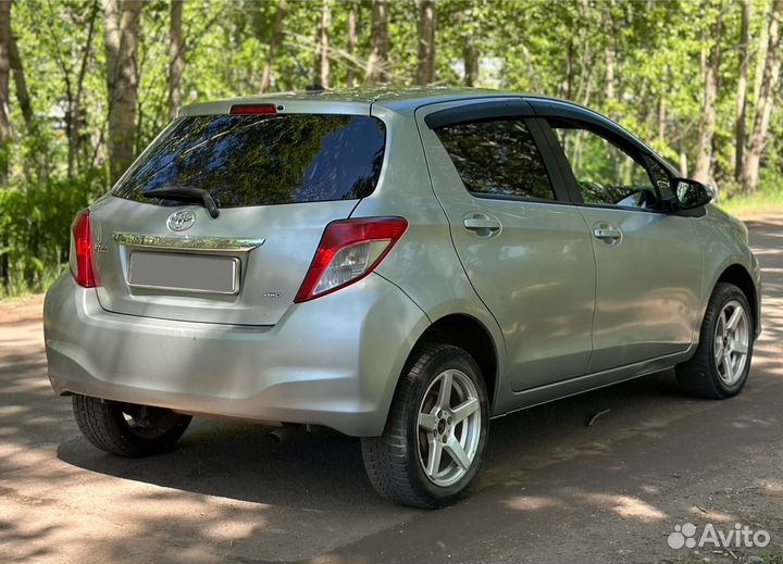 Toyota Vitz 1.3 CVT, 2011, 157 000 км