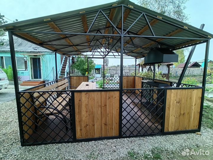 Беседка с мангалом