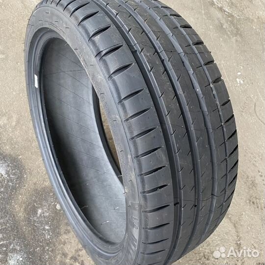 Michelin Pilot Sport 4 S 255/35 R21 98Y