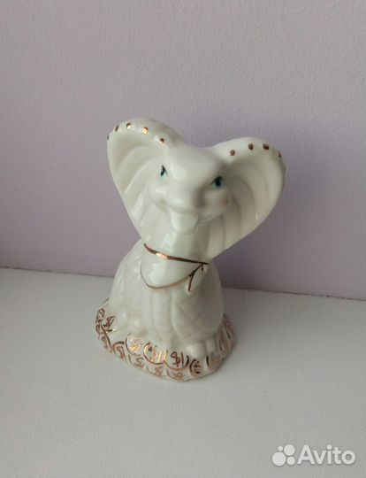 Фарфоровая змея