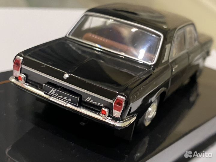 Модель автомобиля Волга 1:43