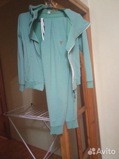 Костюм спортивный