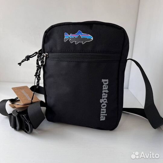 Сумка через плечо Patagonia pack черная