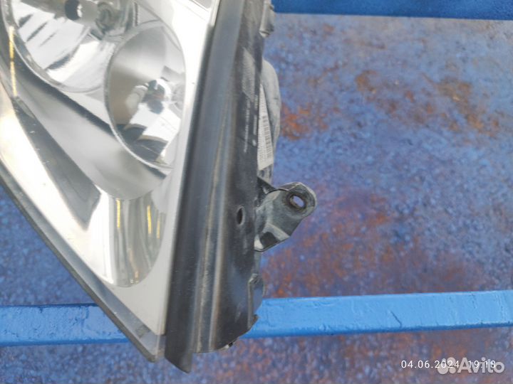 Фара передняя правая renault scenic 1