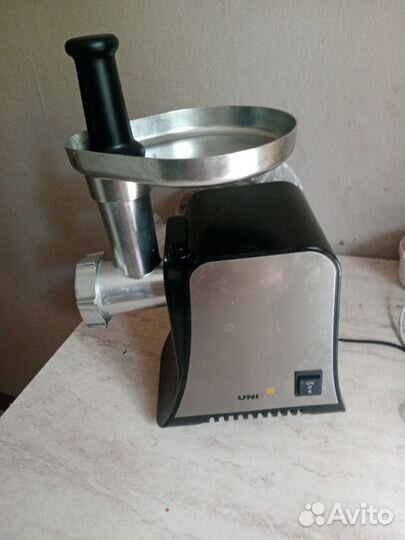 Мясорубка электрическая