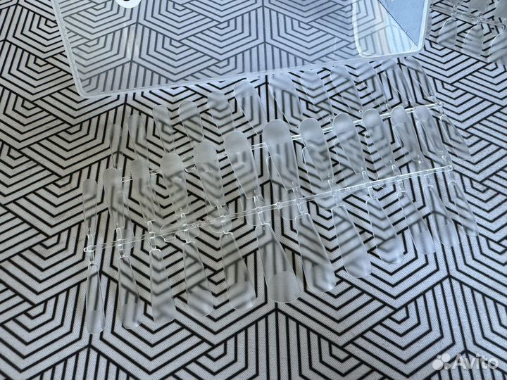 Для наращивания ногтей