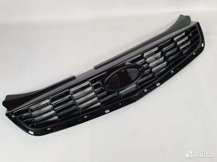 Решетка радиатора priora 2 черный лак