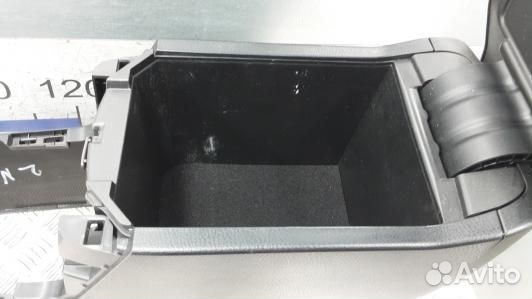 Подлокотник центральный toyota RAV 4 ZSA4 (2NN01IX