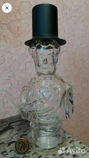 Бутылка коллекционная.фигурная.А.Пушкин. Пустая