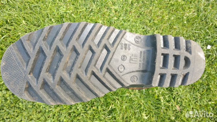 Резиновые сапоги мужские